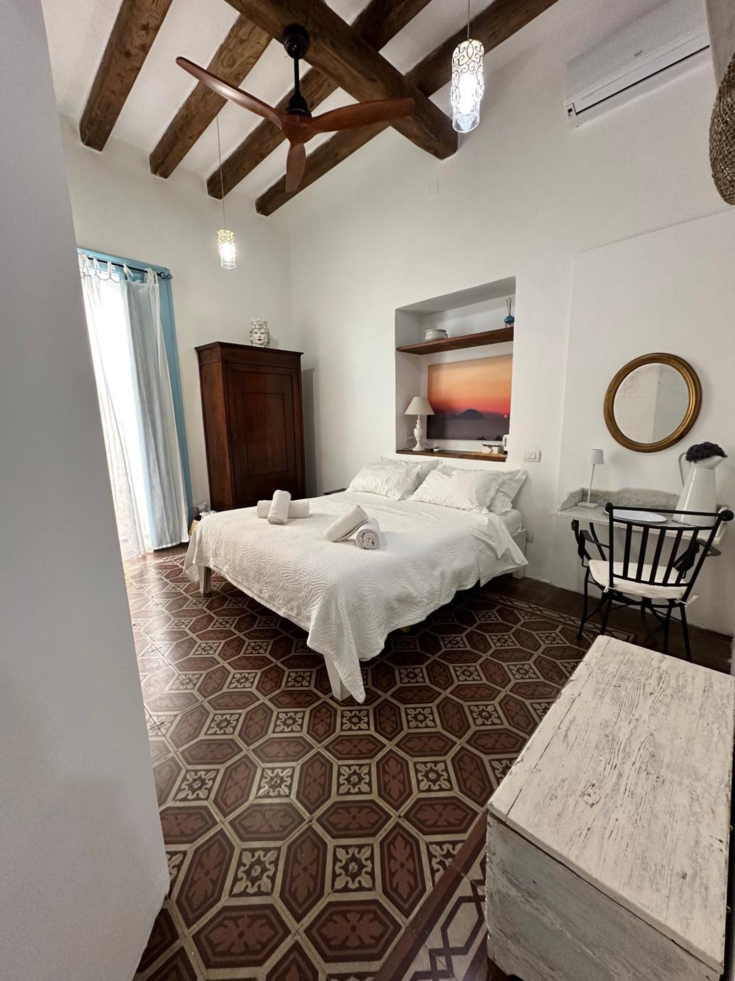 Antica Dimora Santa Marina Salina Bed and Breakfast Eksteriør billede